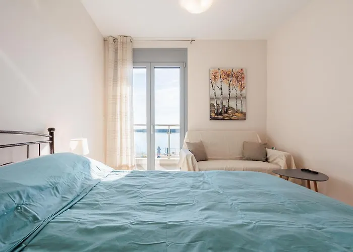 Georgia Seaview A3 Апартаменты Каламата